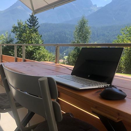 Aaa Chalet Allegra Rojo With Mountain View Scuol Esterno foto