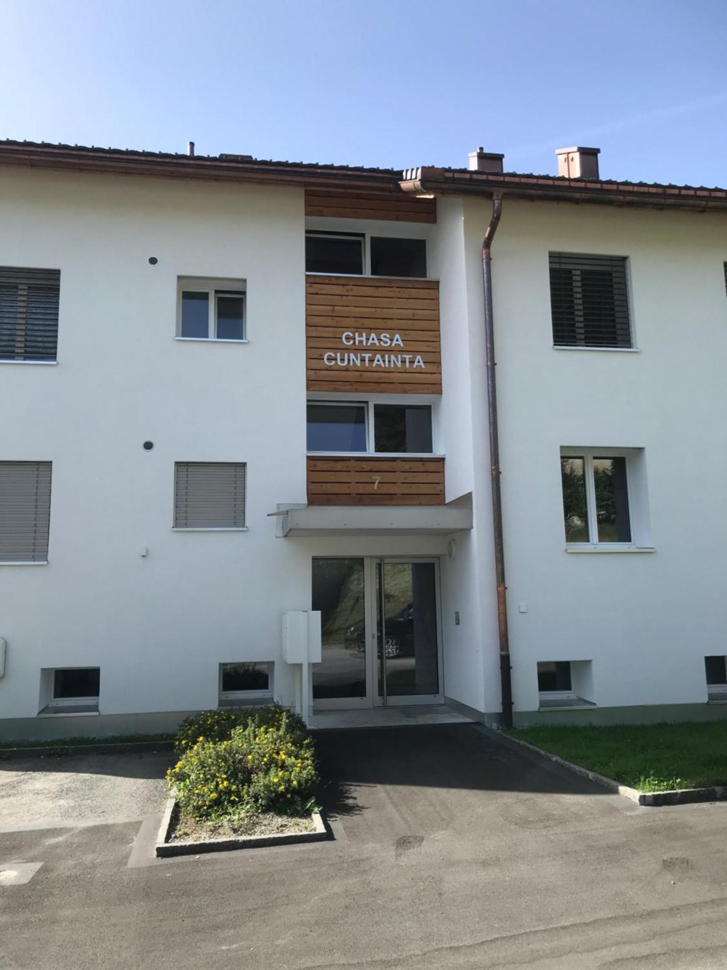 Aaa Chalet Allegra Rojo With Mountain View Scuol Esterno foto